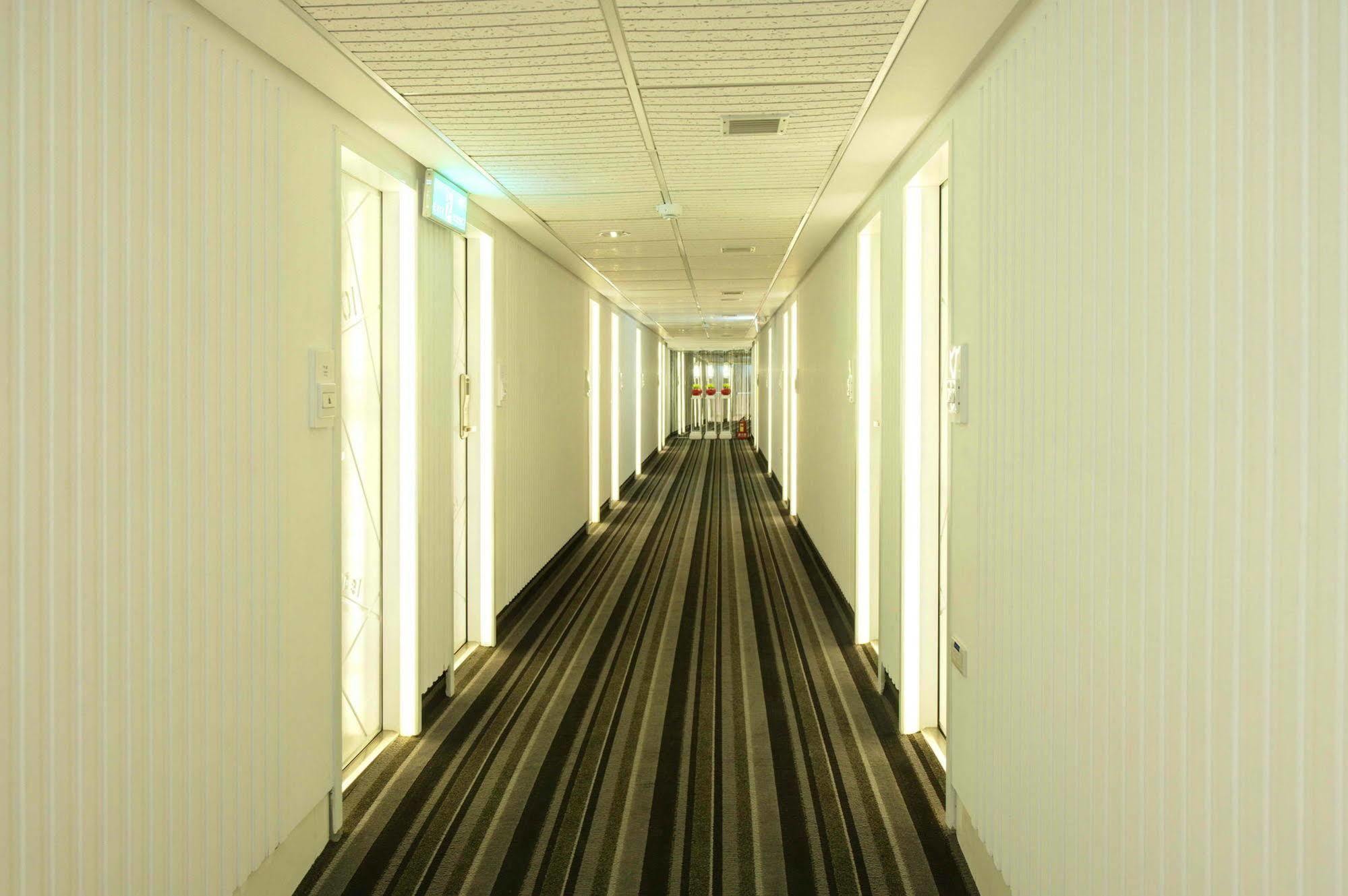 I Hotel - Taoyuan Eksteriør billede